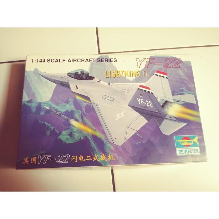 Gambar Model Kit Trumpeter YF 22 Lightning II 1/144 dari TAP undefined Tokopedia