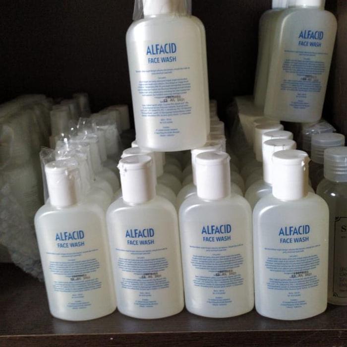 alfacid face wash