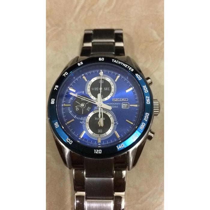 Seiko solar chronograph on sale v176