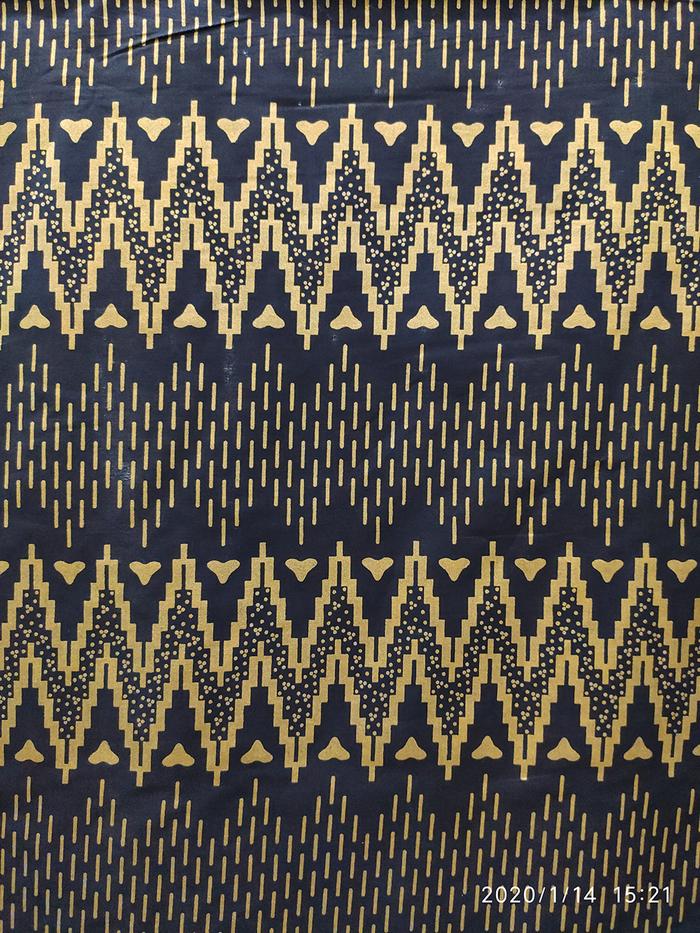 Gambar Kain Batik Katun Prada Sarini 5175 Hitam Emas dari Moro Seneng Textile Surabaya undefined Tokopedia