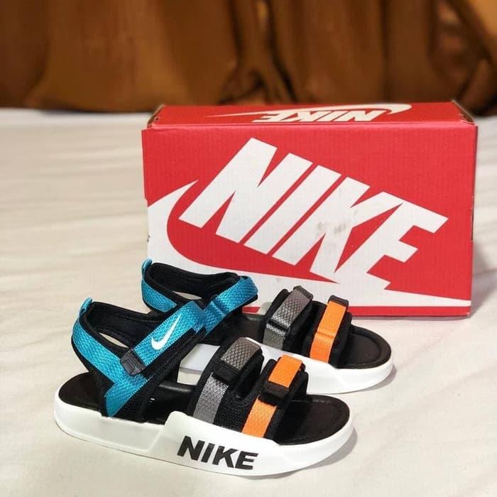 sepatu sandal nike