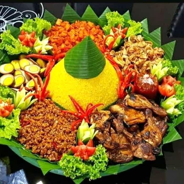 Gambar Nasi Tumpeng Hemat Komplit porsi 20 porsi dari revarevi undefined Tokopedia