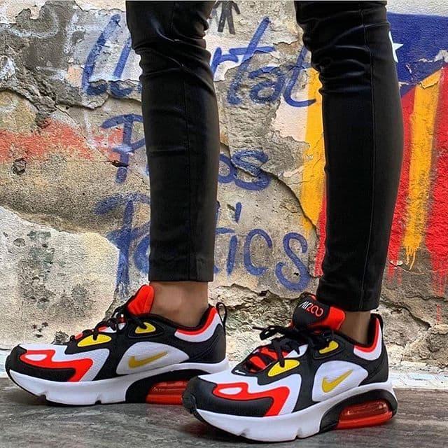 Footwear NIKE - Air Max 200 (GS) AT5627 005 Black/Chrome/Yellow/White -  Unisex | efootwear.eu