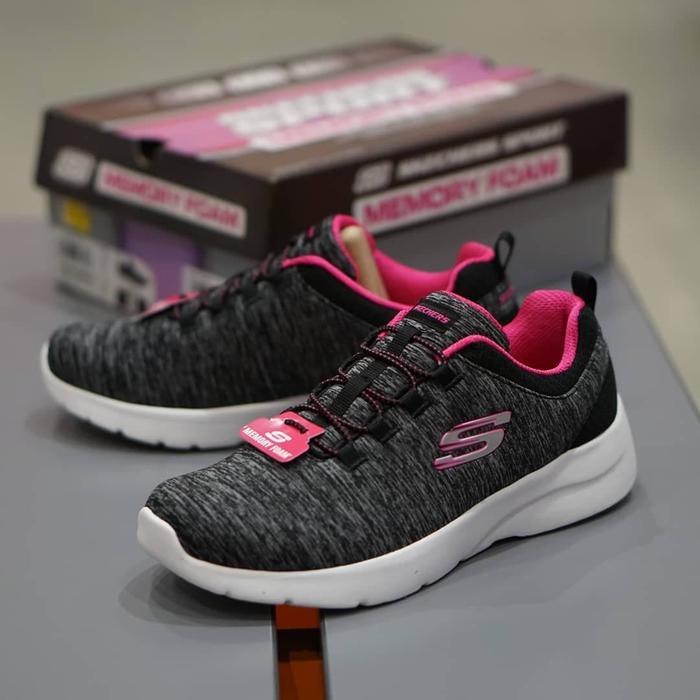 skechers dynamight 2.0 quick turn