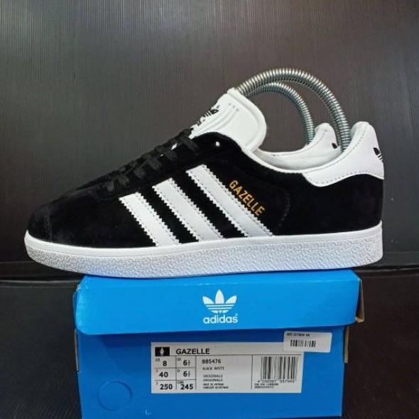 adidas gazelle silver green womens adidas Gazelle ADV - Unisex - Grey Two / Chalk White / Gold main image 0