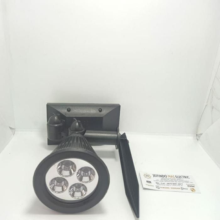 Gambar Lampu taman tancap sorot 4 Led solar power tenaga surya matahari Hitam dari Jeffindo Mas Electric undefined Tokopedia