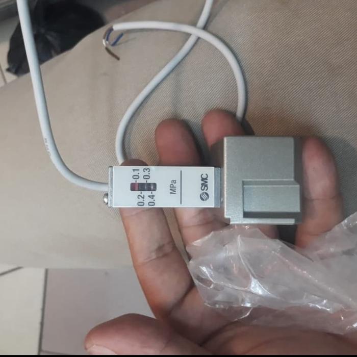 Gambar Pressure switch SMC IS10E-3003 dari teknik solusindo. undefined Tokopedia