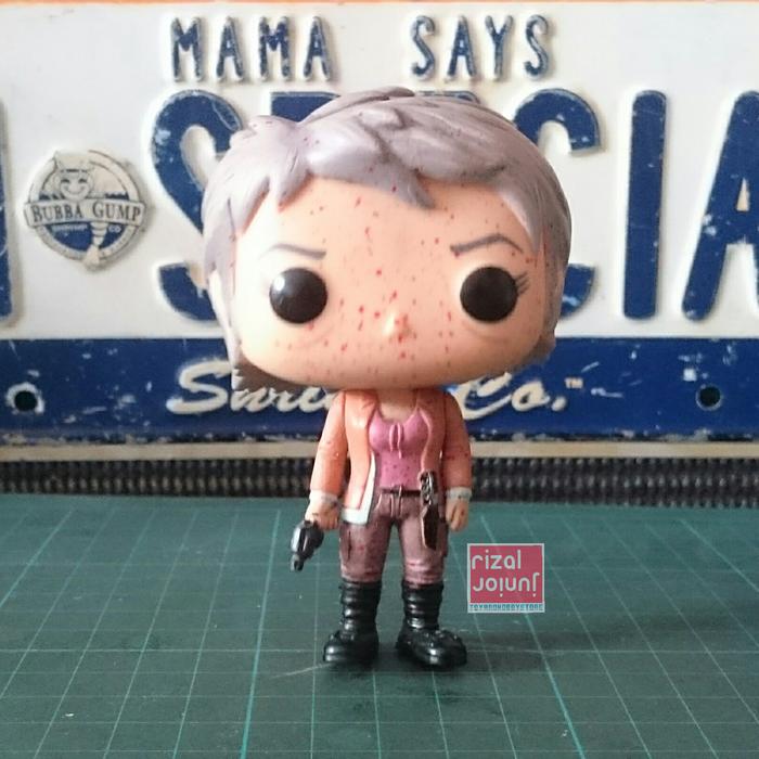 Jual Funko Pop The Walking Dead Carol 