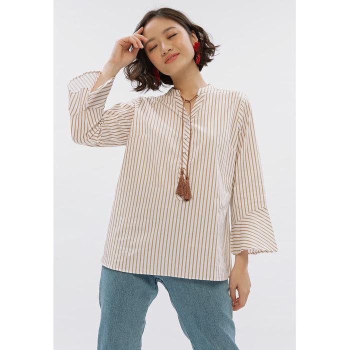 Gambar Minimal Stripe Blouse With Tassel White Khaky Stripe - S dari Minimal undefined Tokopedia