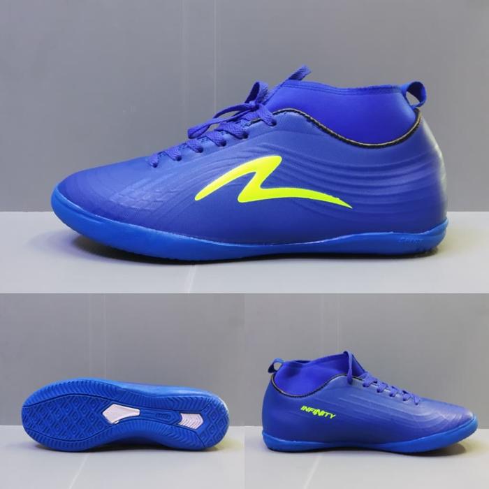 specs futsal shoes