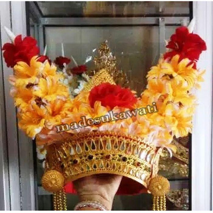 Gambar Mahkota gelungan tari legong keraton bali dari nyoman sri store undefined Tokopedia