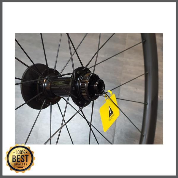 Gambar Wheelset Roval C38 Disc Carbon dari GIAAANSH0P undefined Tokopedia