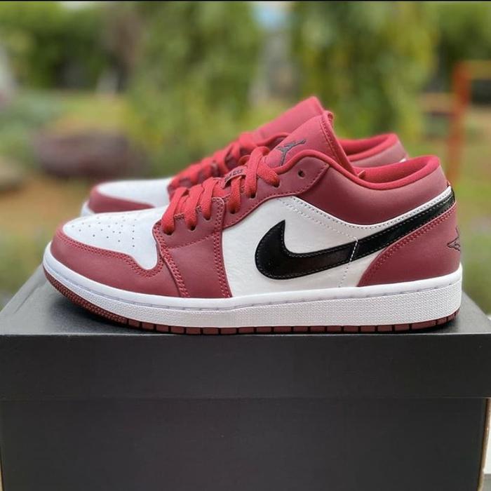 jordan 1 low noble red