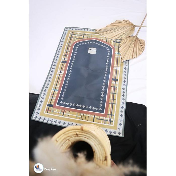 Gambar PRAY2GO - SAJADAH, ADNAN BY PORT OF TASYA - TANPA BOX dari PRAY2GO undefined Tokopedia