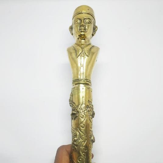 Jual Tongkat komando sukarno isi keris cacing kanil kuningan ukir