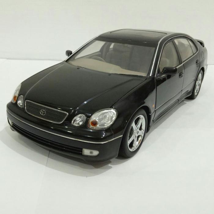 Jual Toyota Aristo V300 scale 1:18 diecast by Autoart - Kab