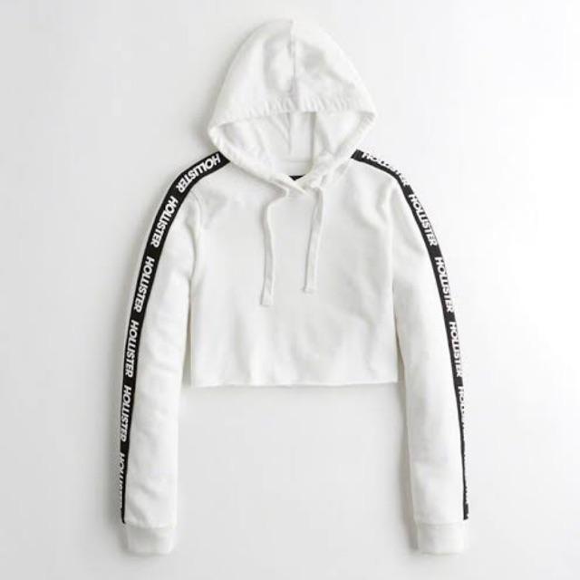 Hollister crop on sale top hoodie