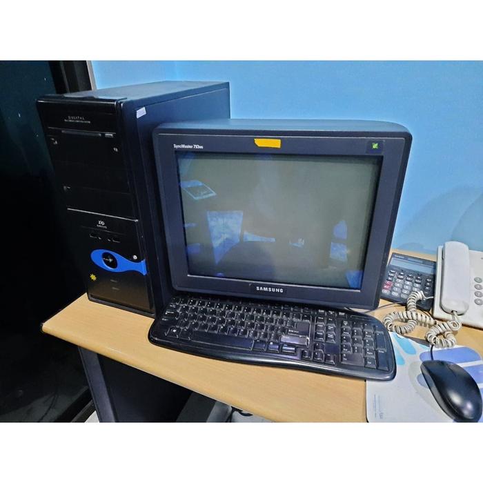 Gambar Komputer Bekas Core 2 Duo lengkap Monitor 3 unit dari Crypsion undefined Tokopedia