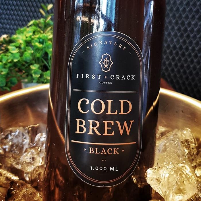 Gambar RTD - Cold Brew 1L - Black dari First Crack Coffee undefined Tokopedia