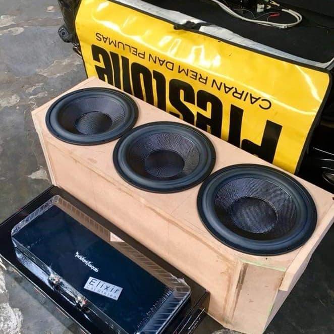 Morel ULTIMO Ti SC 104 25センチ サブウーファー（ULTIMO TITANIUM SC 