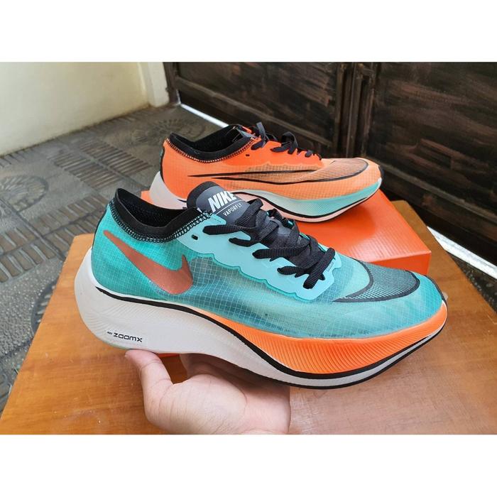 Nike Zoom X 取りまわせ Vaporfly Next% 28.5㎝