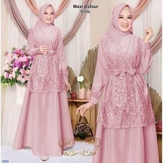 model hanbok brokat