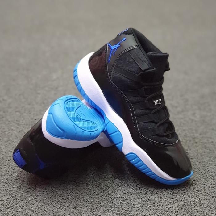 Jual Sepatu Nike Air Jordan 11 Basket Ball Hitam Biru 39 43 Jakarta Selatan 4sdonlineshop Tokopedia