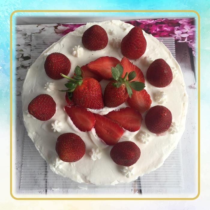 Gambar Strawberry Shortcake / Kue Ulang Tahun Strawberry - Vanilla, 20cm dari Ninna Kitchenart undefined Tokopedia