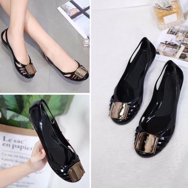 Flat best sale shoes jelly