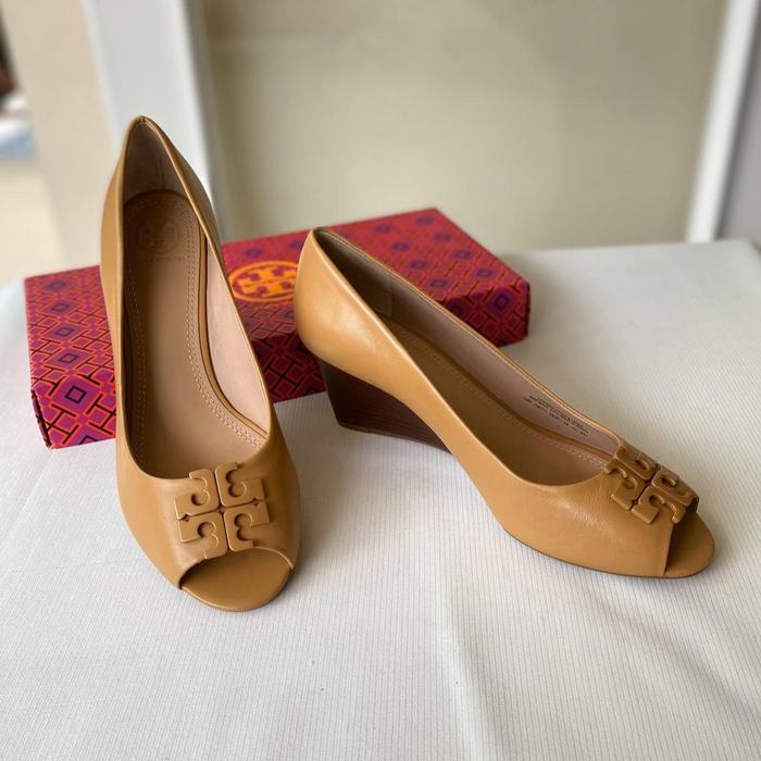 Jual Sepatu TB/Tory Burch lowell wedges 65mm blond sz 8 / 8.5