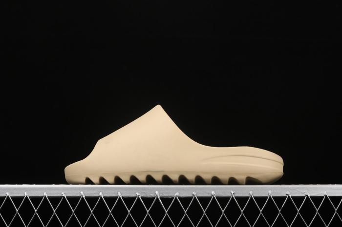 Jual Yeezy Slide \
