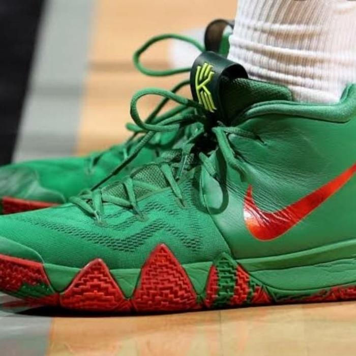 do kyrie 4 run small