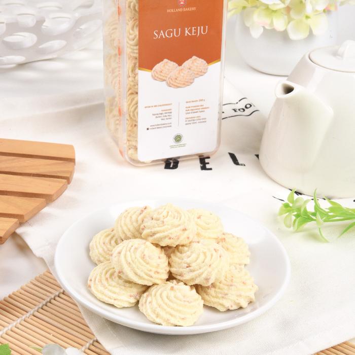 Gambar Holland Bakery - Sagu Keju - SEGI 4 dari Holland Bakery Solo undefined Tokopedia