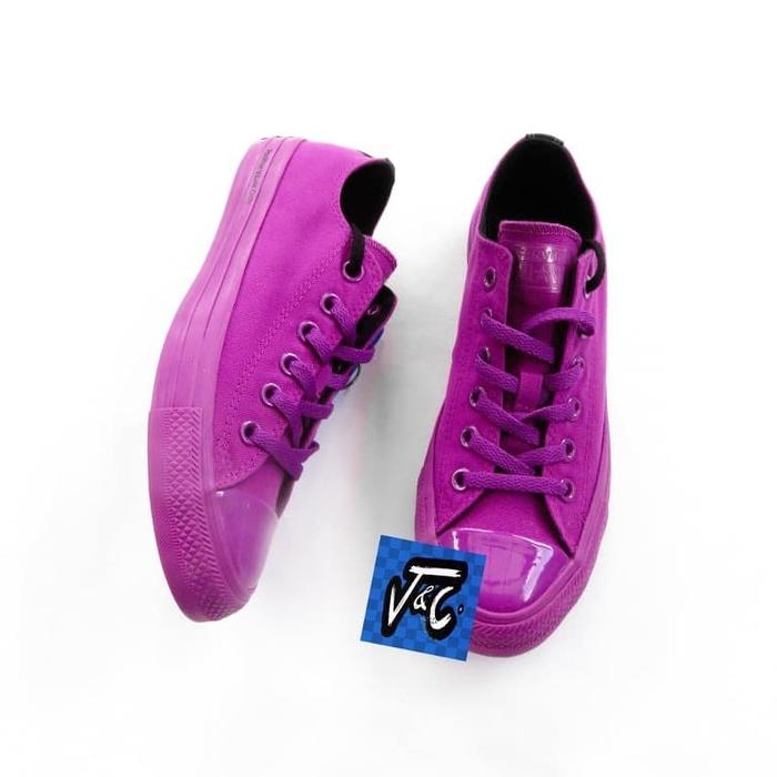 Converse hot sale opi purple