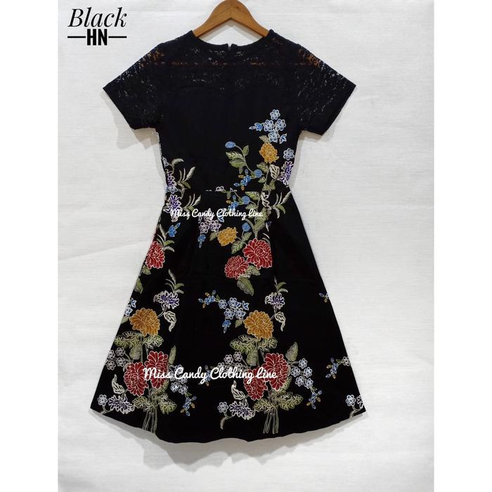 Gambar Dress Batik Model A-LINE Kombinasi Brokat / Dress Batik Borkat MOTIF H - Black HN dari MissCandyClothingLine undefined Tokopedia