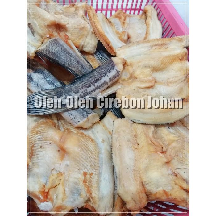 Gambar Ikan Asin Gabus dari Oleh-Oleh Cirebon Johan undefined Tokopedia