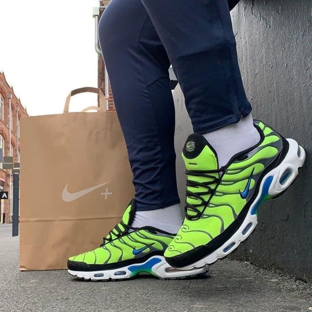 nike air max plus scream green