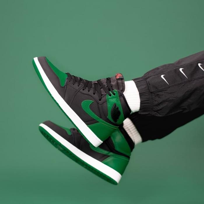 Jual Air Jordan 1 Retro High Pine Green 