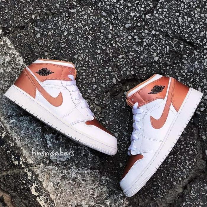 rose gold retro 1