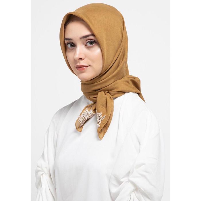 Gambar Wacoal Hijab Hijabi Pashmina Kerudung 3D Embroidery Veil High Quality - Cokelatmuda dari d3sshop undefined Tokopedia