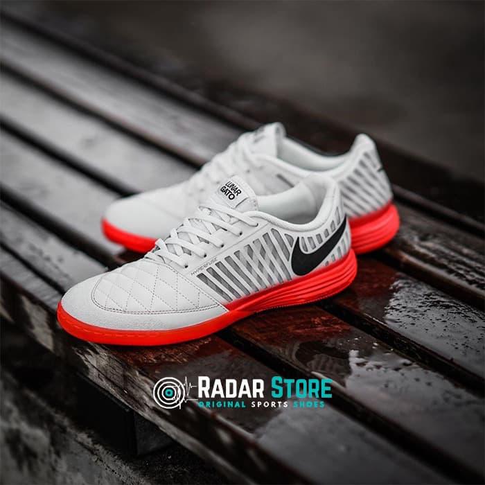 Nike フットサルシューズ  Luna GATO黒/赤 26.5cm Nike フットサルシューズ Luna GATO黒/赤 26.5cm ナイキ ピンク
