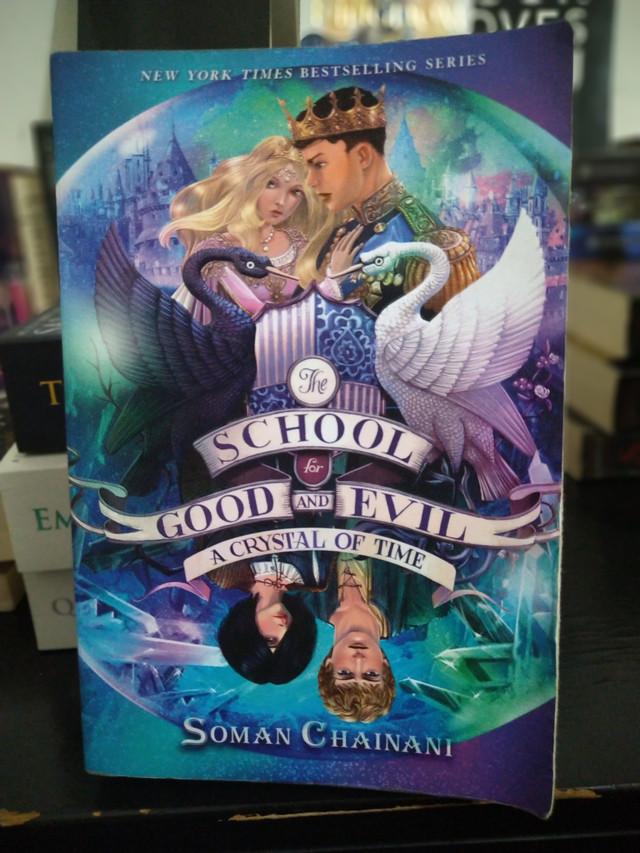 Gambar The School for Good and Evil 5 - A Crystal of Time - Soman Chainani dari BookLet undefined Tokopedia