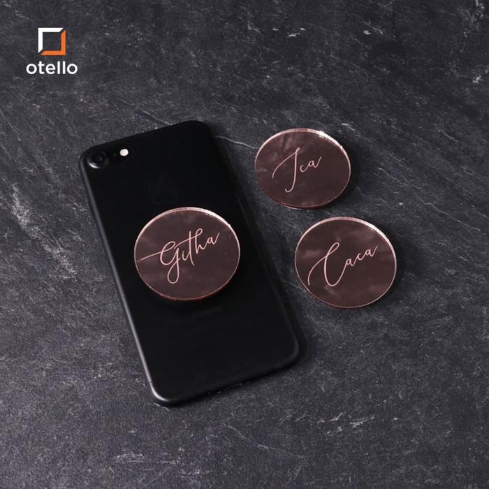 Gambar Griptok HP Akrilik Engraved Mirror | Socket HP Akrilik Custom - Mirror RoseGold dari Otello Studio undefined Tokopedia