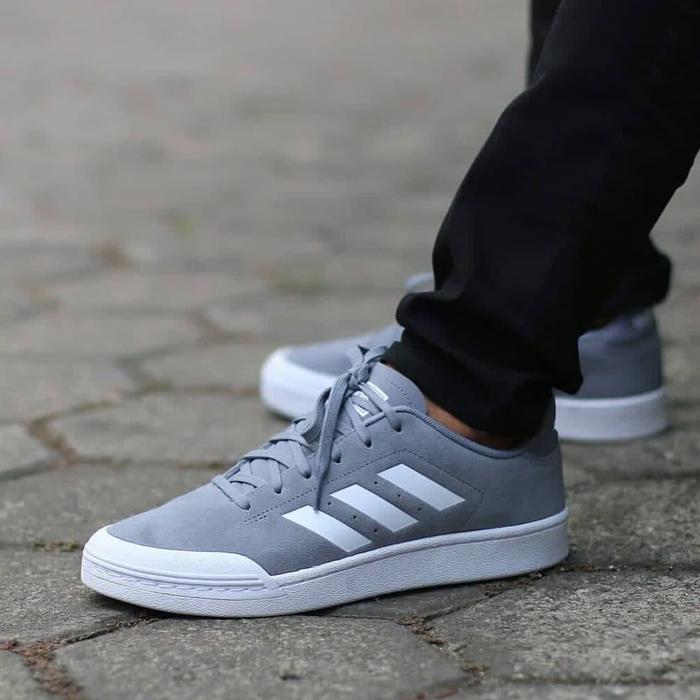 gray suede adidas