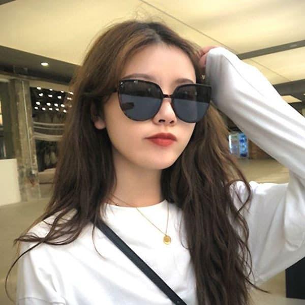 Gambar kacamata hitam fashion big frame cat eye sunglasses jgl143 dari Oila Official Shop undefined Tokopedia