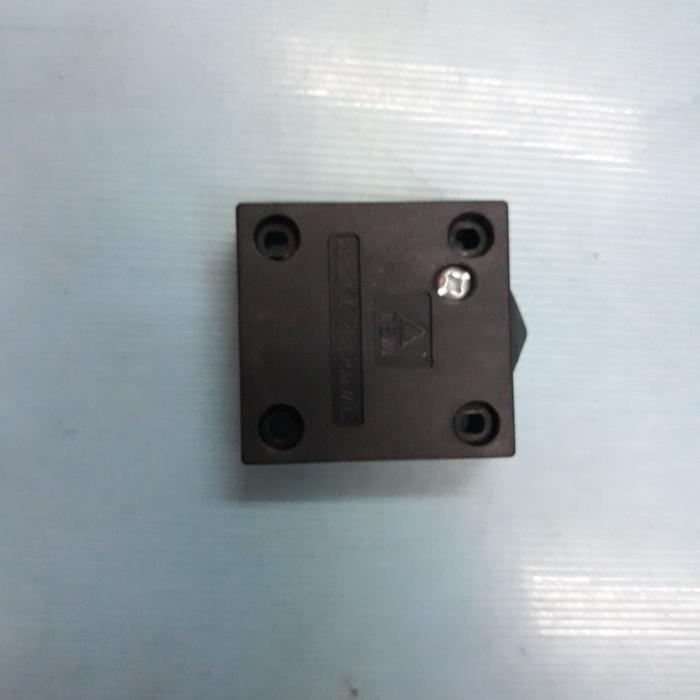 Jual switch piramid lampu pintu sliding - Jakarta Barat - SUKSES ...