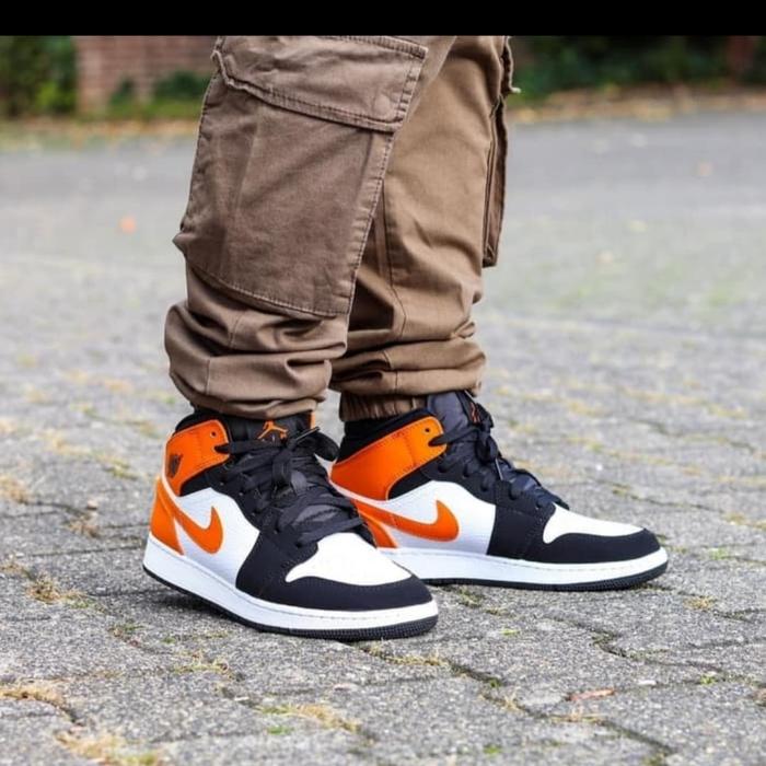 シューズ(男性用) NIKE AIR JORDAN 1 MIDSHATTERED BACKBOARD Nike Air Jordan 1 Mid Shattered Backboard 554724-058 Men's