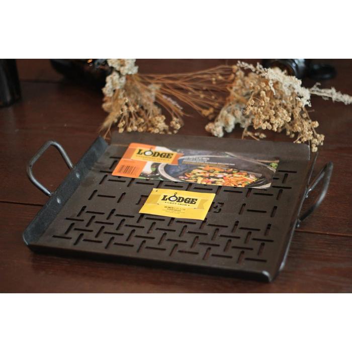 Gambar Lodge 33.02 x 30.48 cm Seasoned Carbon Steel Grilling Pan CRSGP12 dari Kochindo undefined Tokopedia