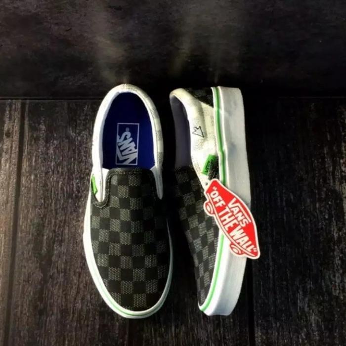 Jual Vans Original Slip On Classic Vanscii Checker - Jakarta Selatan -  Genyooen | Tokopedia