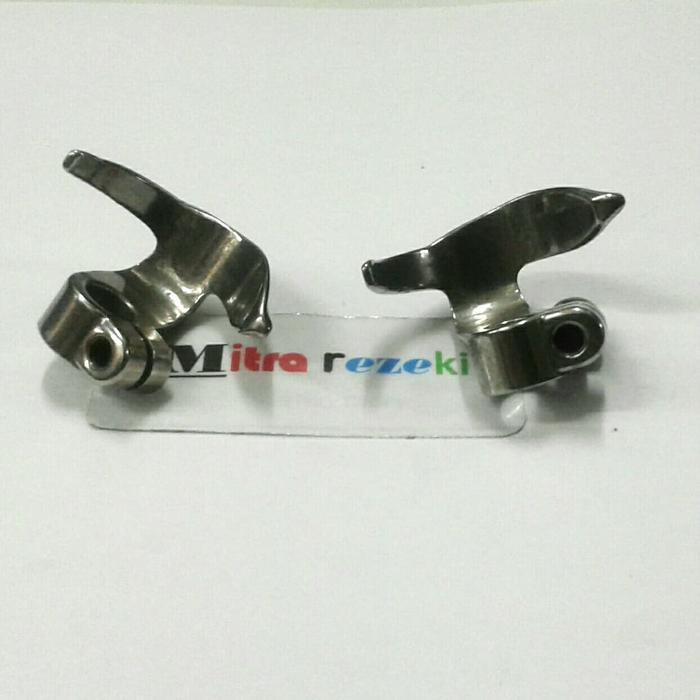 Gambar Shuttle Driver/Driver hook/Tanduk hook Juki C B 1812-205-000 dari Mitra Rezeki12 undefined Tokopedia